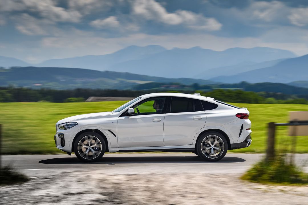 P90390482_highRes_the-new-bmw-x6-xdriv