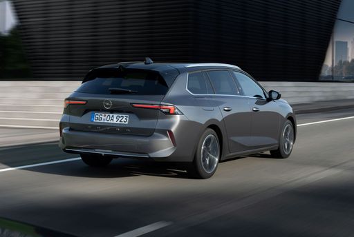 08_opel_astra_sports_tourer_519396-630f469c10009