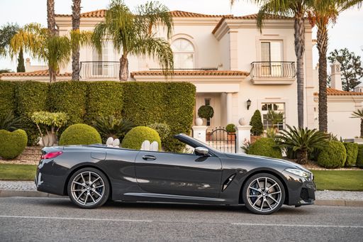 P90343979_highRes_the-new-bmw-m850i-xd