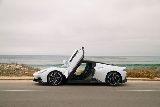 Medium-18502-MC20atPebbleBeach2021