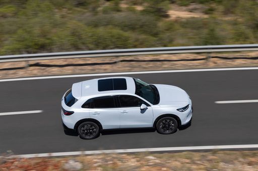 440004_2023_Honda_ZR-V_e_HEV_Advance