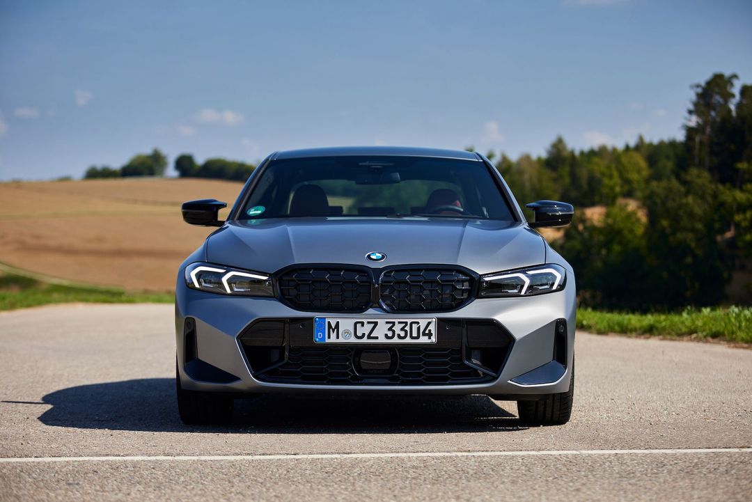 P90479608_highRes_the-new-bmw-m340i-xd