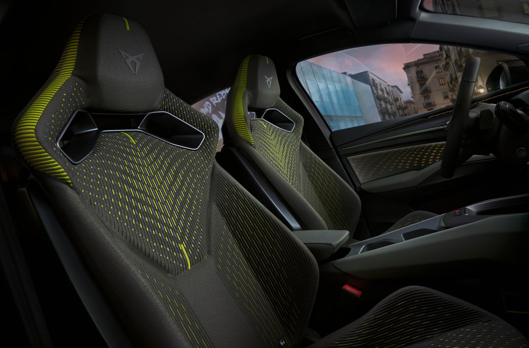11_cupra-raval-manganese-matt