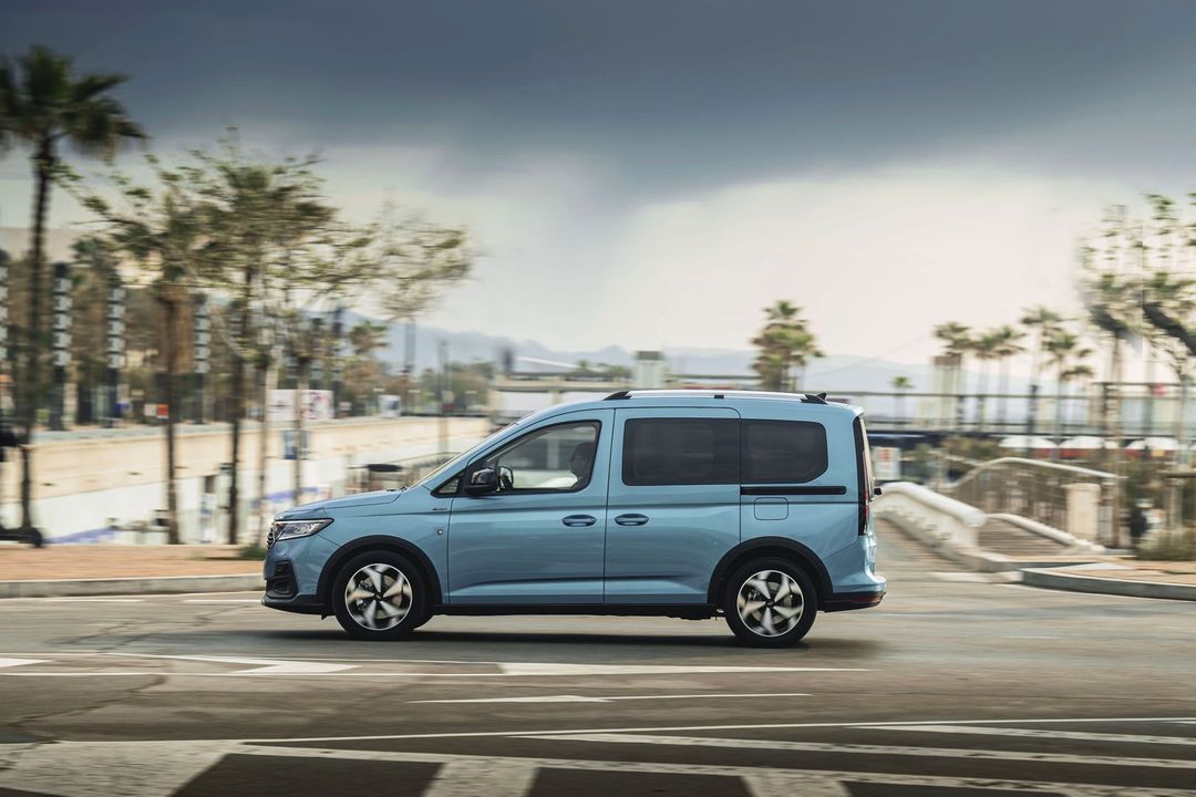 2022_FORD_TOURNEOCONNECT__ACTIVE__EXT_13