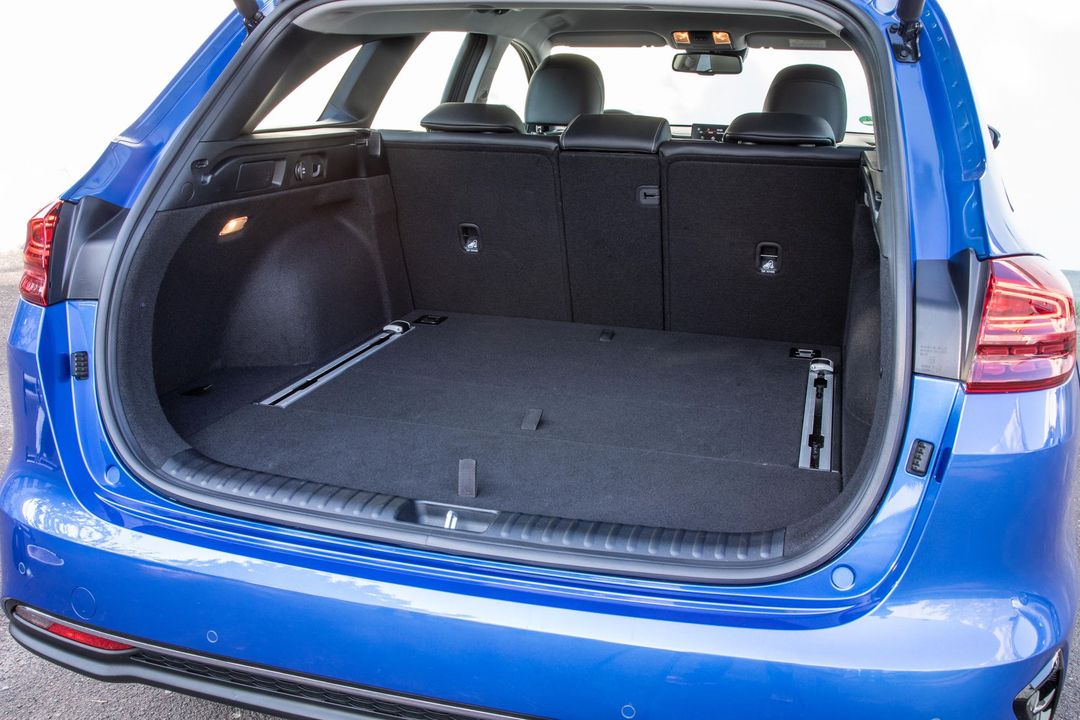 Kia_Ceed_Sportswagon_MJ19_Int_06