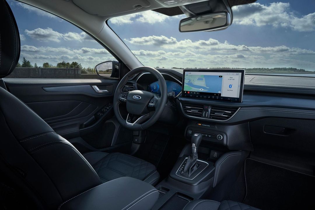 2021_FORD_FOCUS_ACTIVE_OUTDOOR_INTERIOR-LOW