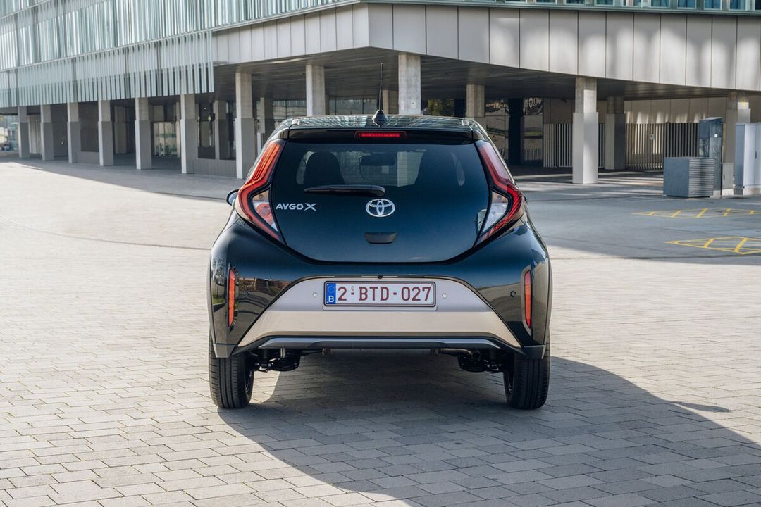 75918-2022aygoxdplstaticginger005-web-lr