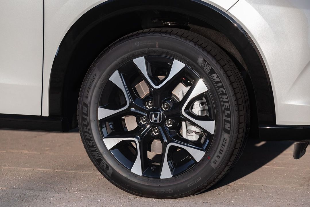 439981_2023_Honda_ZR-V_e_HEV_Advance