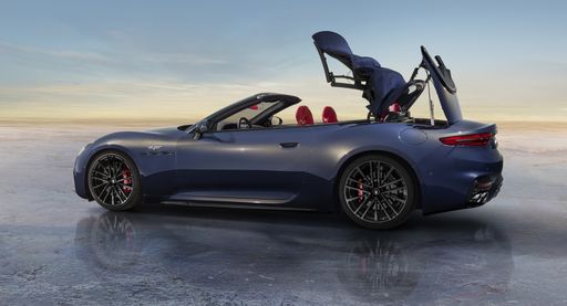 Medium-23996-MaseratiGranCabrioTrofeo