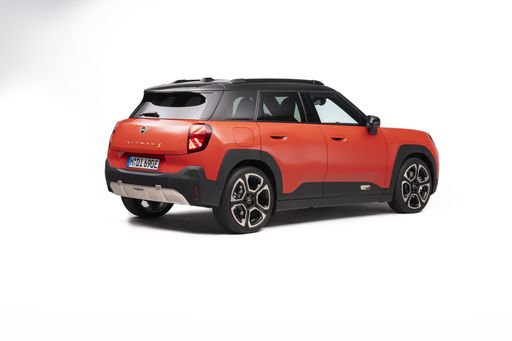 P90545628_highRes_mini-aceman-se-04-20