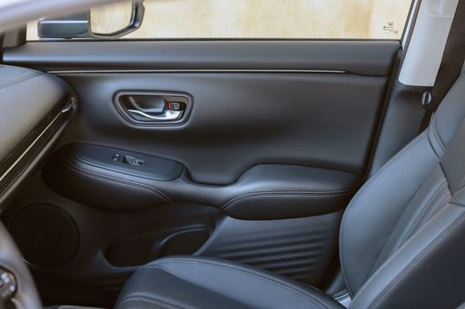 439993_2023_Honda_ZR-V_e_HEV_Advance