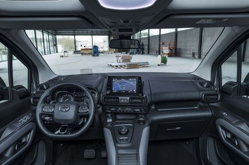 65581-proace-city-verso-2020-details-35-web-lr