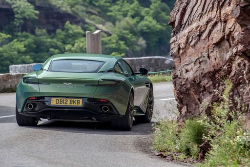 5DFC6864-5472-491E-8583-E50CDC8B55F3