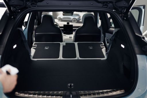 NIO EL6 Kofferraum Press 2