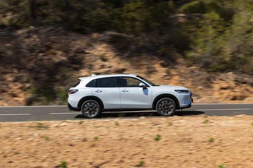 440007_2023_Honda_ZR-V_e_HEV_Advance