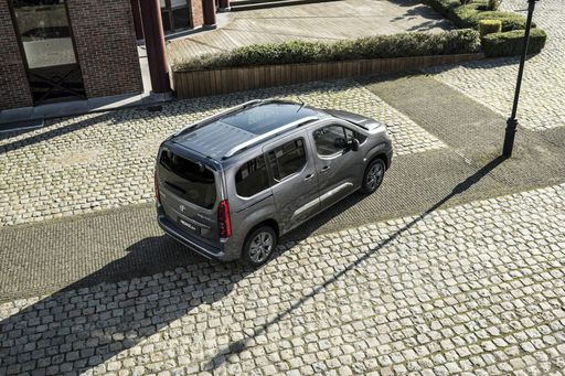 65605-proace-city-verso-2020-statics-18-web-lr