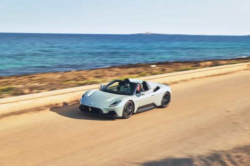 Small-20463-MaseratiMC20CieloAcquamarina