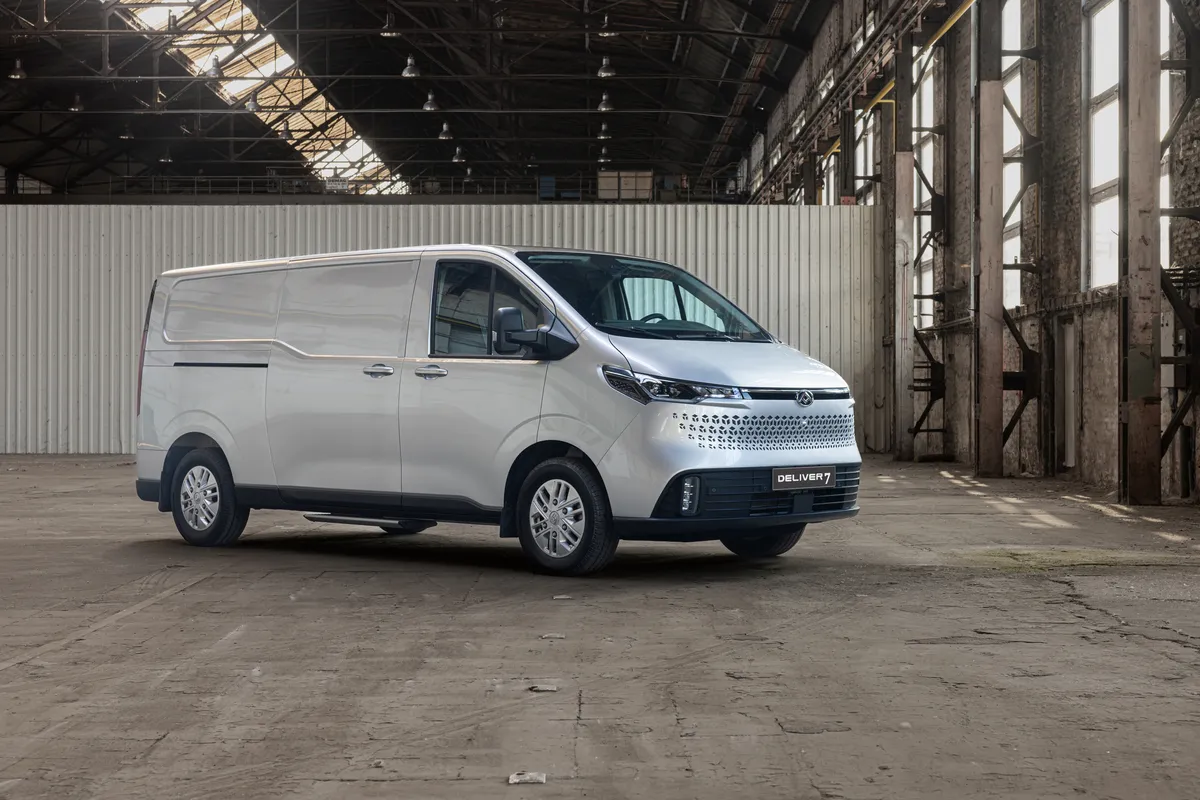 Maxus Deliver 7 vs Estrima Birò comparison - differences, prices