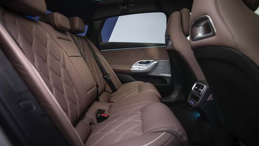 2027-mercedes-benz-c-class-ev (6)