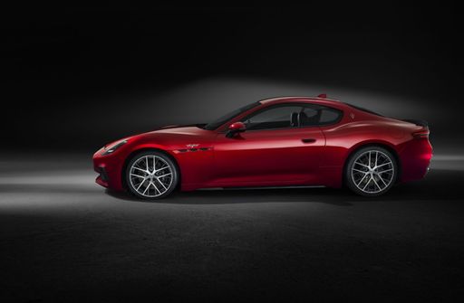 Small-20096-MaseratiGranTurismoTrofeo