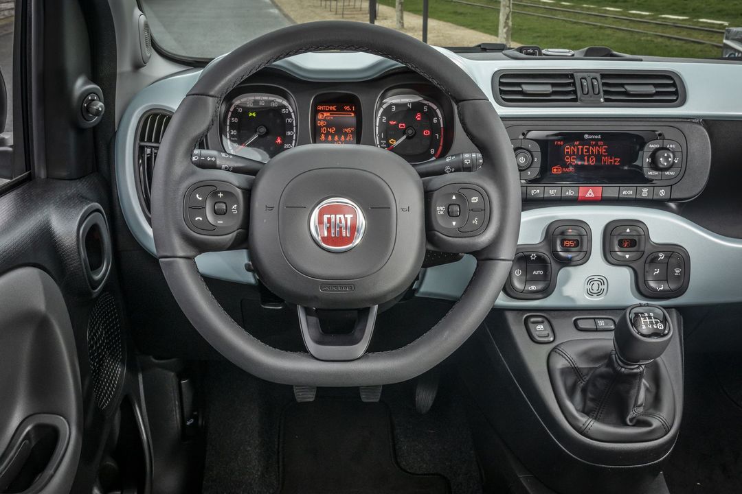 FCA_Germany _FIAT_Panda_&_500_Hybrid_2020_049