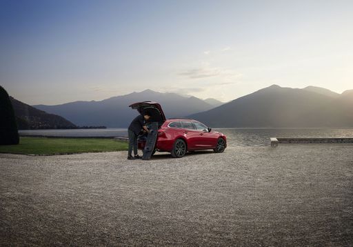 2023_mazda6_global_homura_wgn_still_1_until_dec_2026_highres