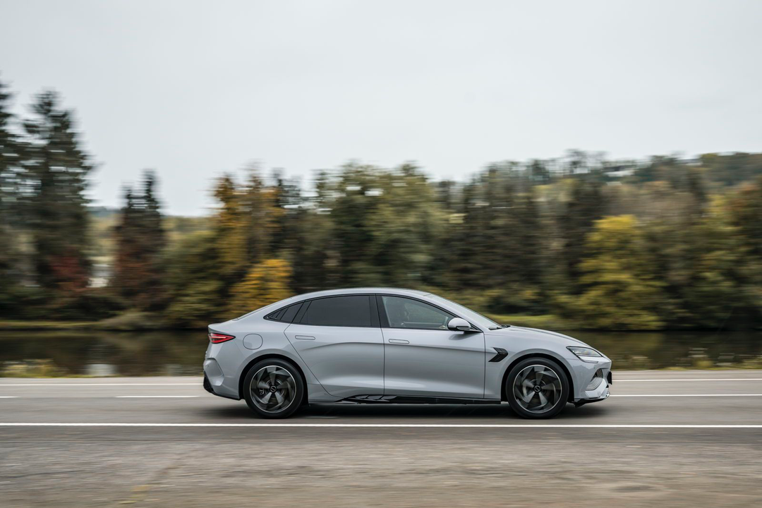 A96F2FC6-6F90-4820-9B66-B5BED237CAFF