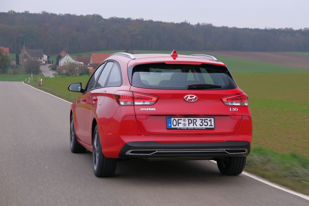 Hyundai_i30_Kombi_040