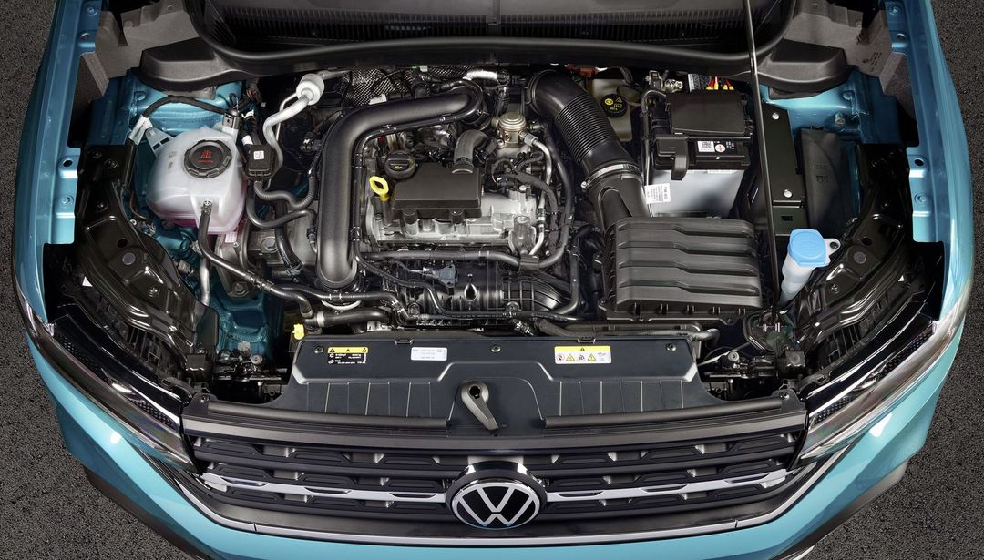 DB2021AU01124_medium