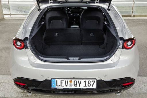 2022_mazda3_pq_spain_int_05_highres