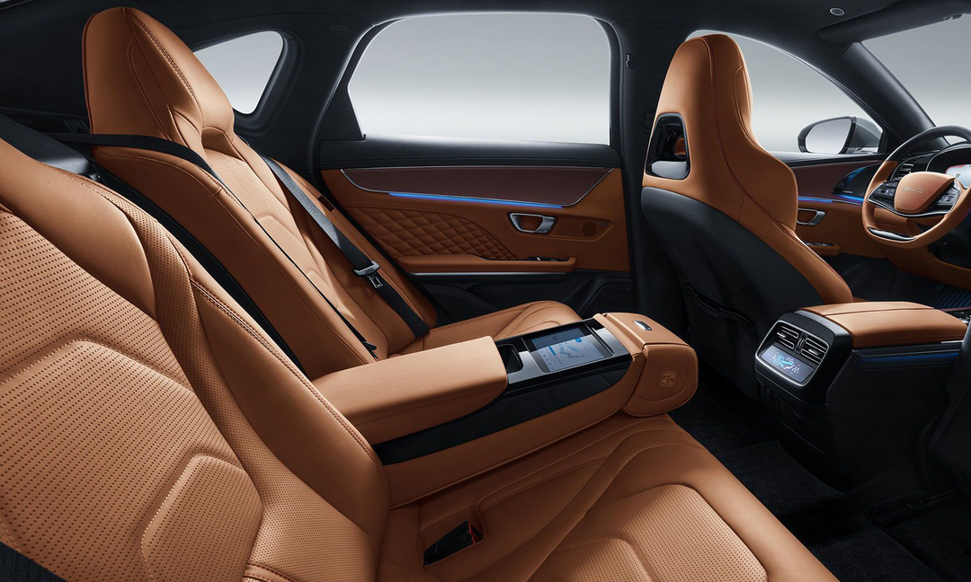 4F80B067-5F9C-417A-873B-3801789472E2